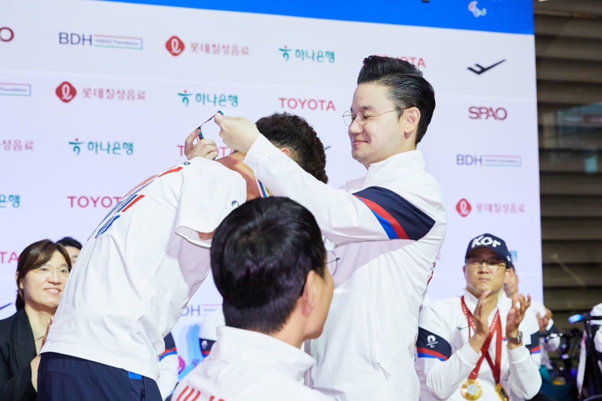 纽卡vs西汉姆联：伊萨克PK安东尼奥，托纳利替补，戈登出战
