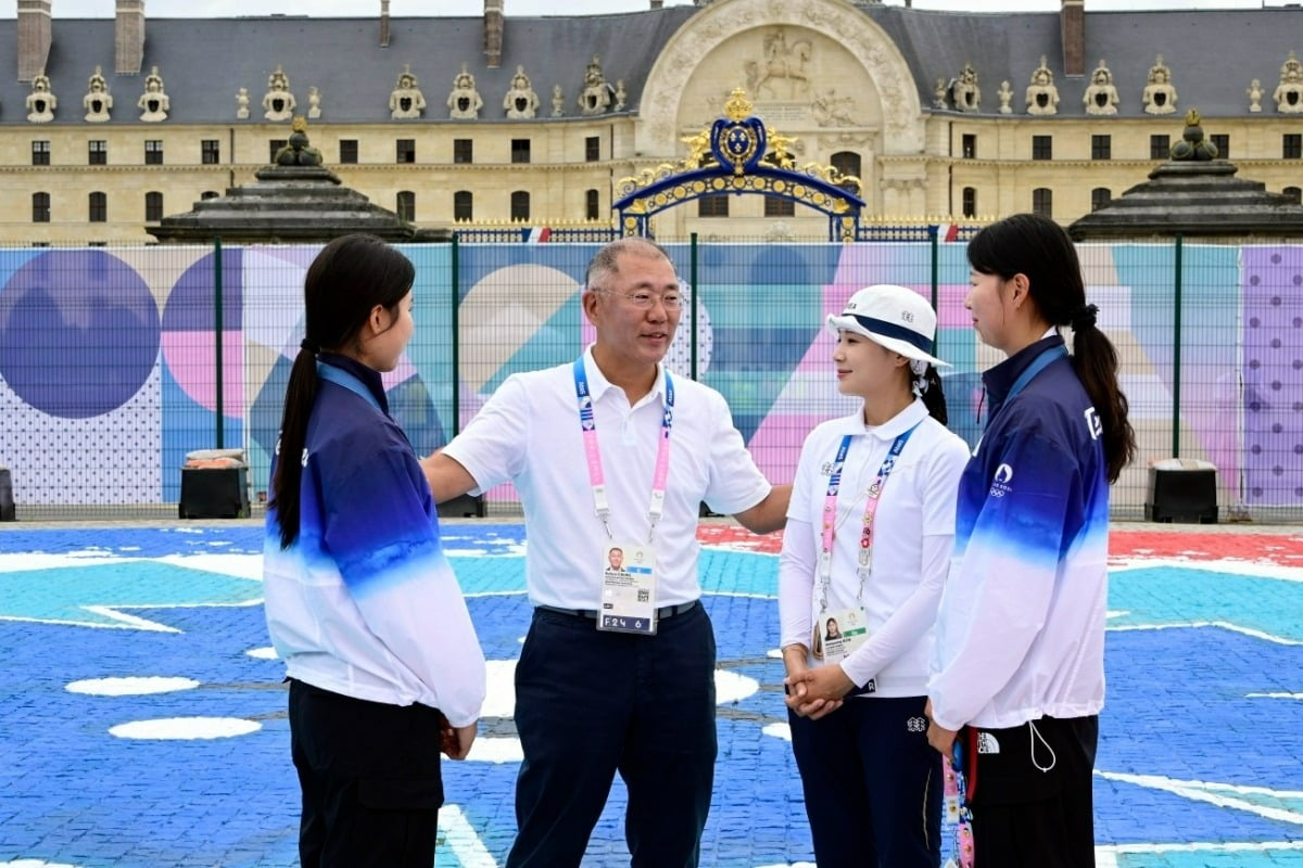 埃姆雷-詹：我们将面对很有吸引力的对手；期待在马德里的比赛