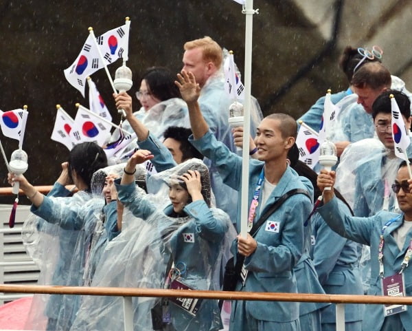 恩里克：哪怕输掉这场，赢得接下来四场比赛的球队也会晋级