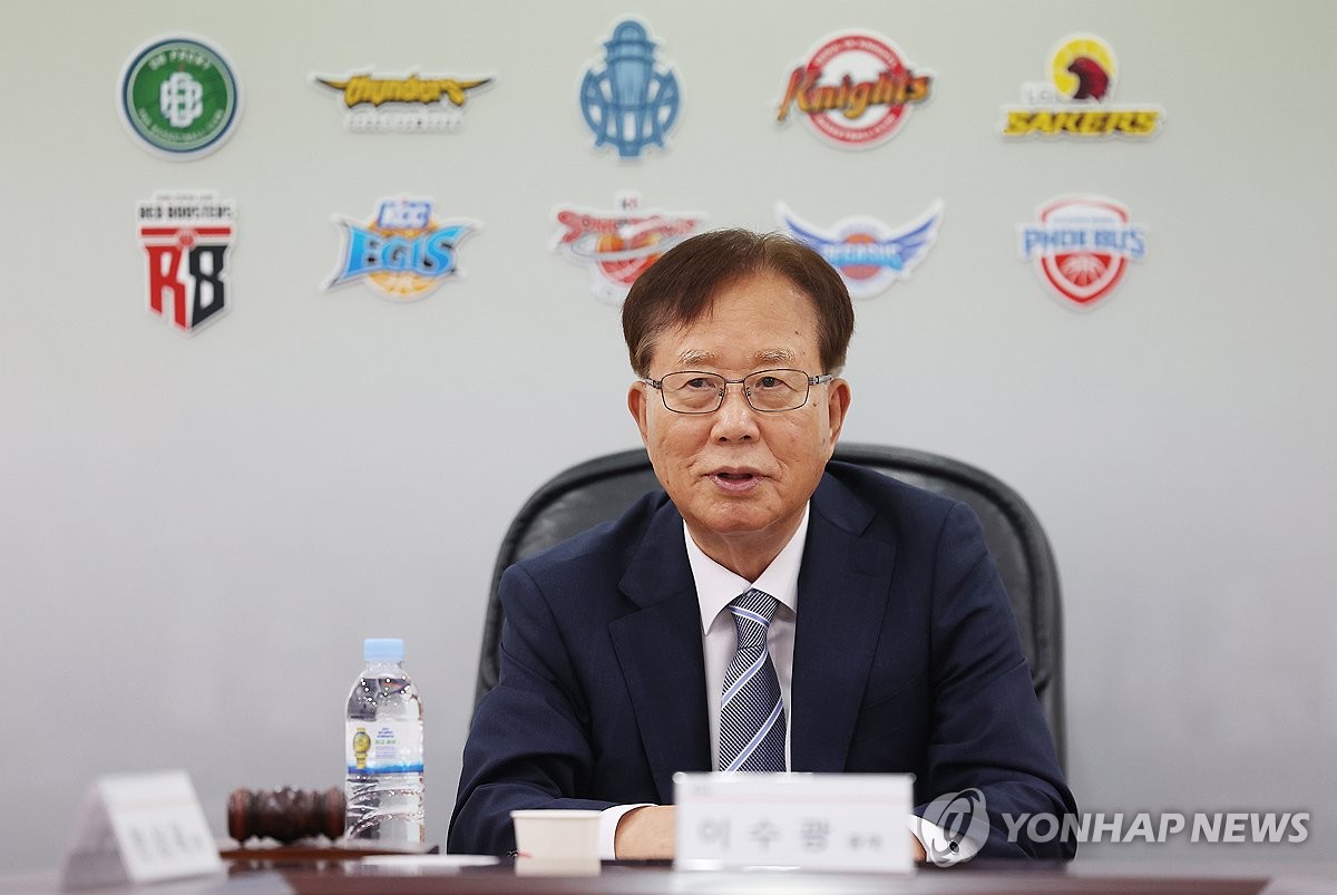 完胜！亚历山大28+8+7，约基奇三双，威少尴尬，再见了总冠军