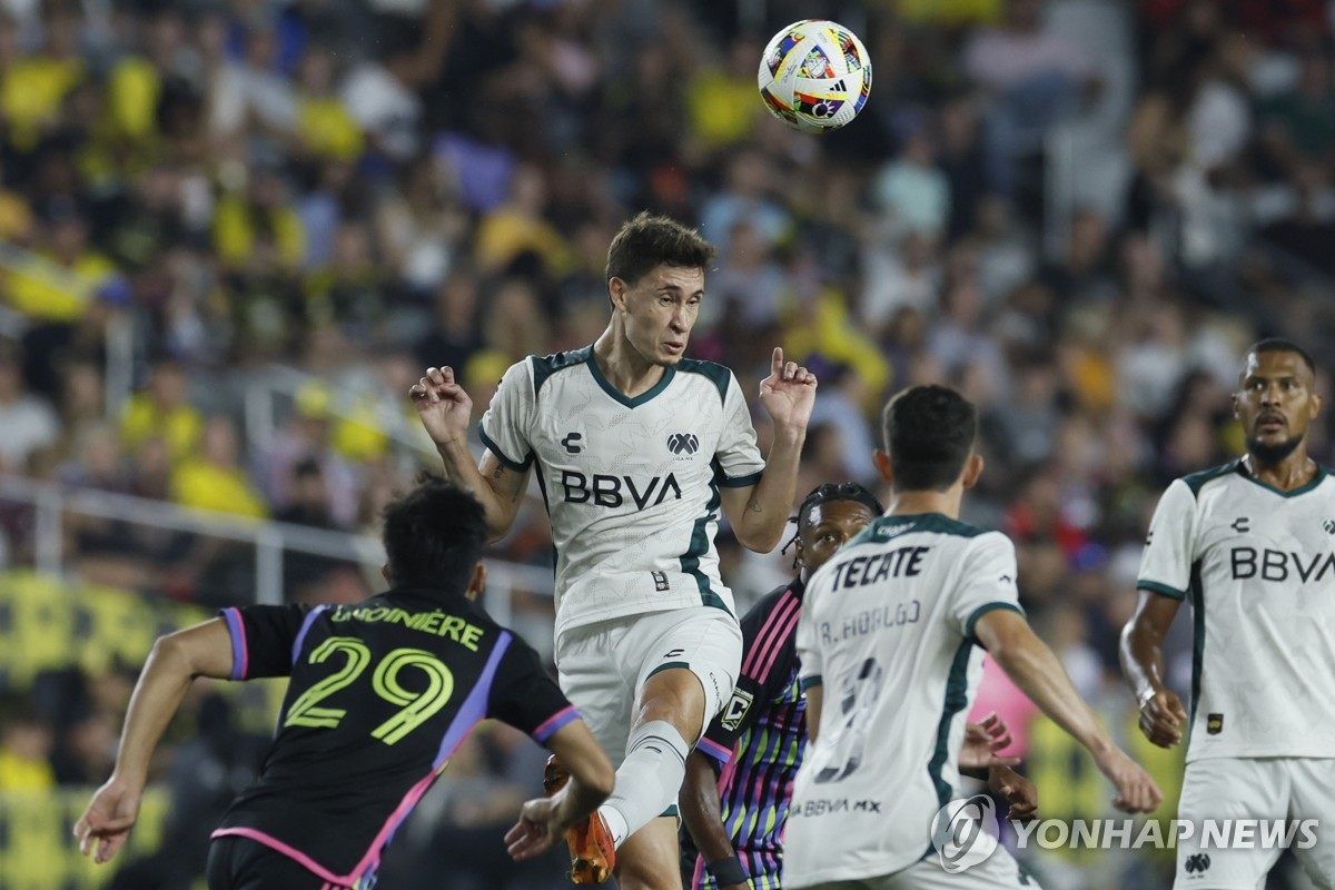 AC米兰vs那不勒斯球员评分：梅雷特8.2分，泽尔宾5.7分